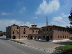 Ilgrappino.it article on the new Grappa Museum